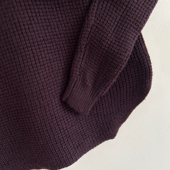 Aritzia Wilfred Free Waffle Knit V-Neck Sweater Deep Purple Size XXS - Picture 5 of 8